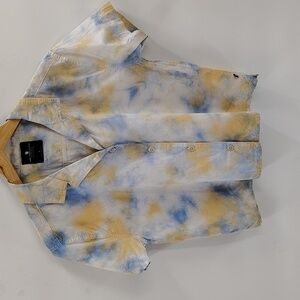 Junk Food Ana cropped Shirt Tie Dye Size Small Vintage White Relaxed Fit